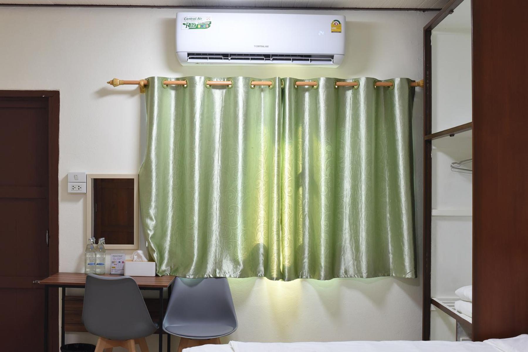 Chaiwat Hostel Банкок Екстериор снимка