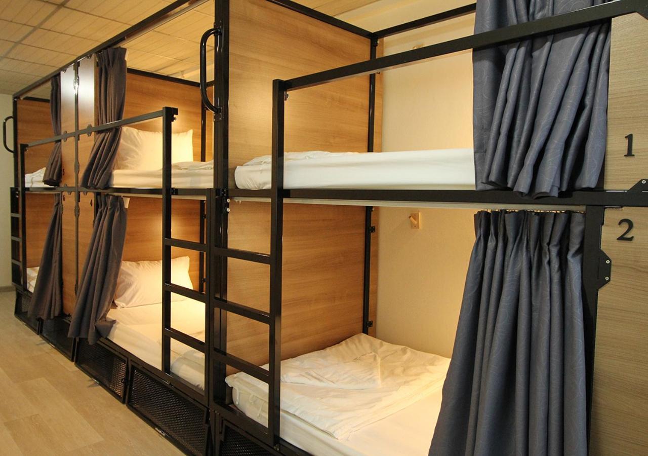Chaiwat Hostel Банкок Екстериор снимка